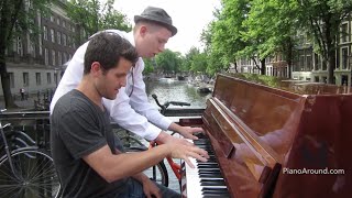 Spontaneous Jazz Duet on Street Piano in Amsterdam chords