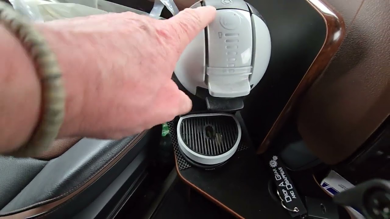 hgv tramping what i carry in my cab