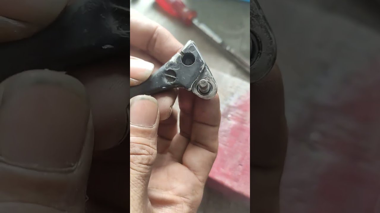 Perbaikan handle rem depan yang oblak