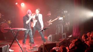 Benjamin Biolay et Orelsan - Ne regrette rien - Live La Cigale 2012