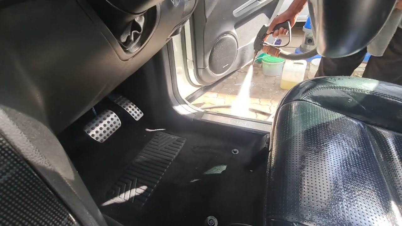 Steam Cleaning a Leather Seat using the Fortador Pro S