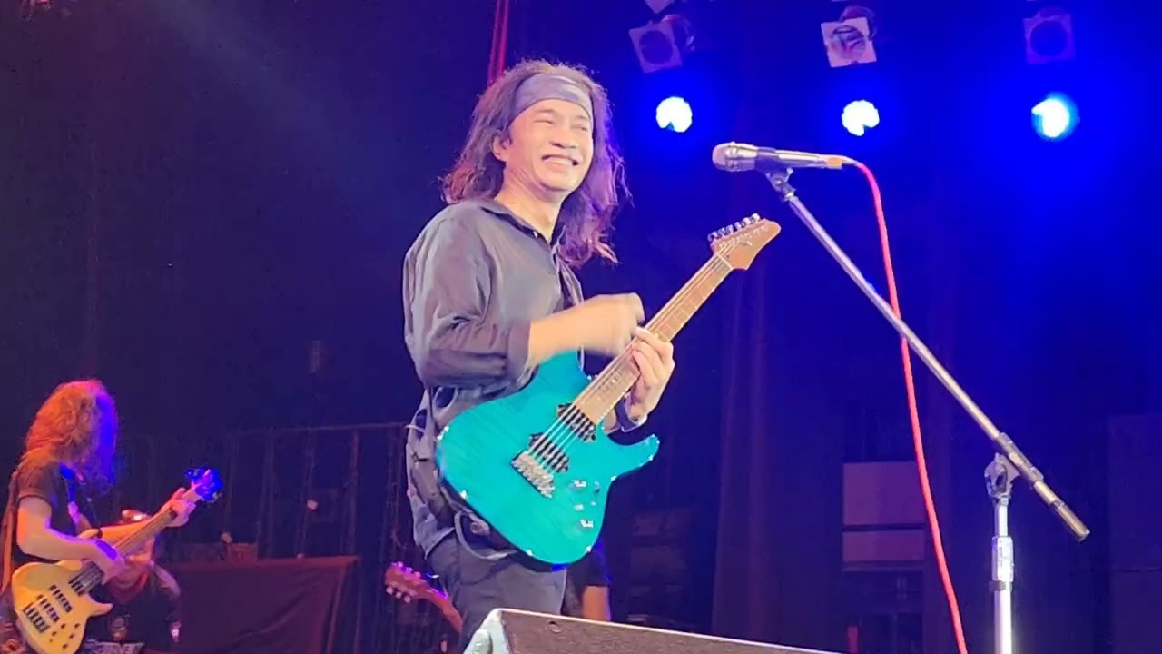 18 ฝน - กระดาษห่อไฟ - ดูโง่โง่ - #เสือธนพล แสดงสดเต็มโชว์ โรงเบียร์รามอินทรา