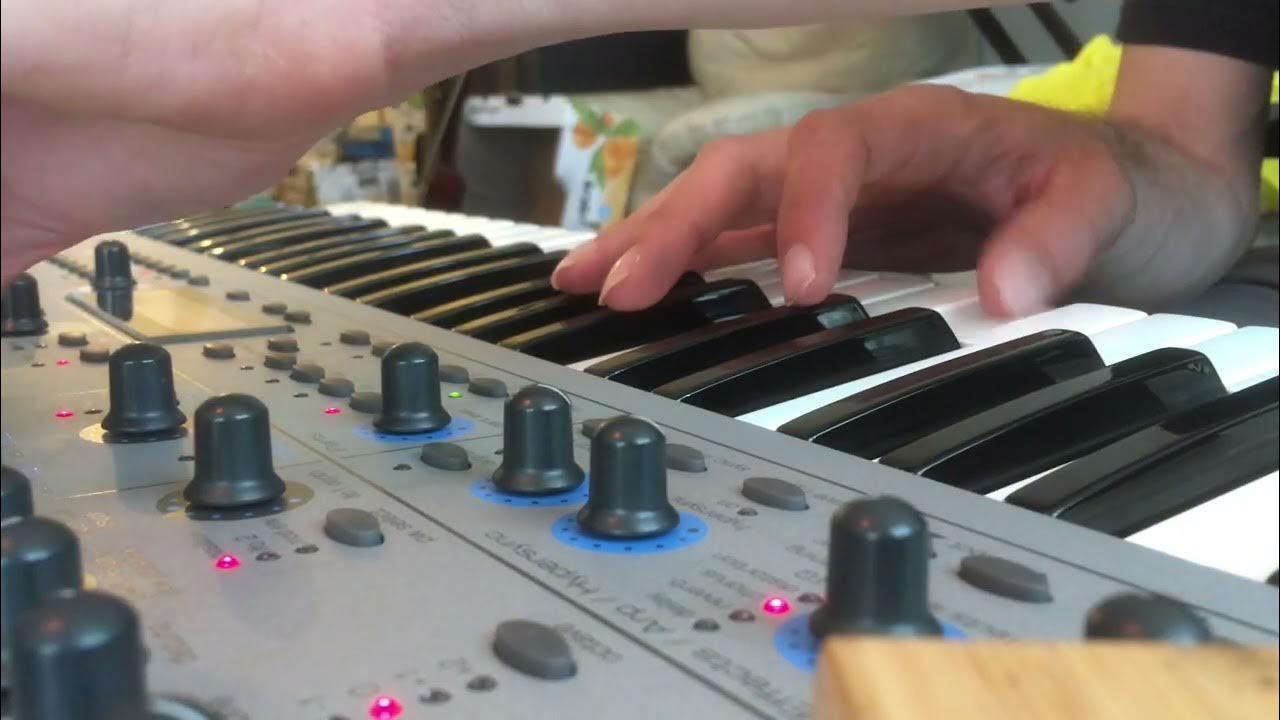 novation KS4 - YouTube