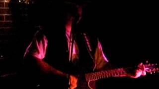 Big-B Singing The Thunder Rolls