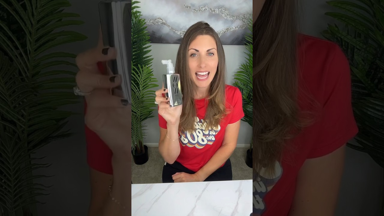 Color Wow Dream Coat — спрей, предотвращающий пушение волос во влажных условиях!