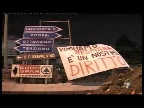 Tornano i fuochi e scontri anti-discarica, tre feriti. By Sandro Matocci.