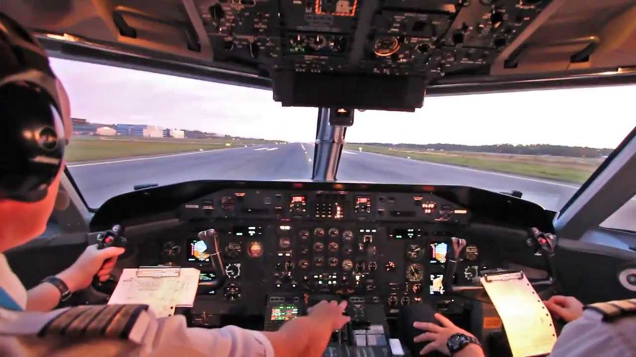 Dash 8 300 Takeoff Landing