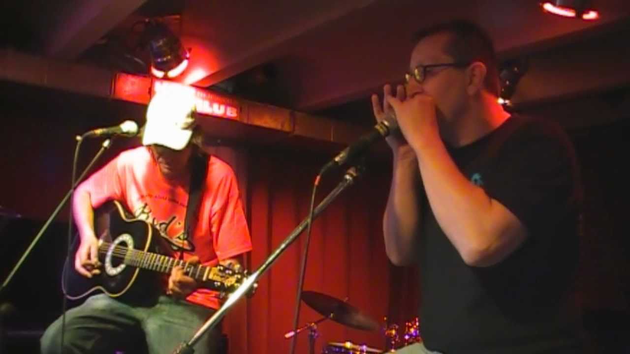 Mississippi Campfire Blues Duo   You Got Me Running