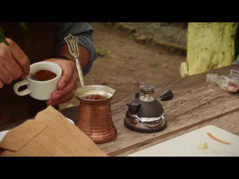 Vídeo: Café Com Canela: Receitas Em Um Turco, Uma Cafeteira E Uma Máquina De Café