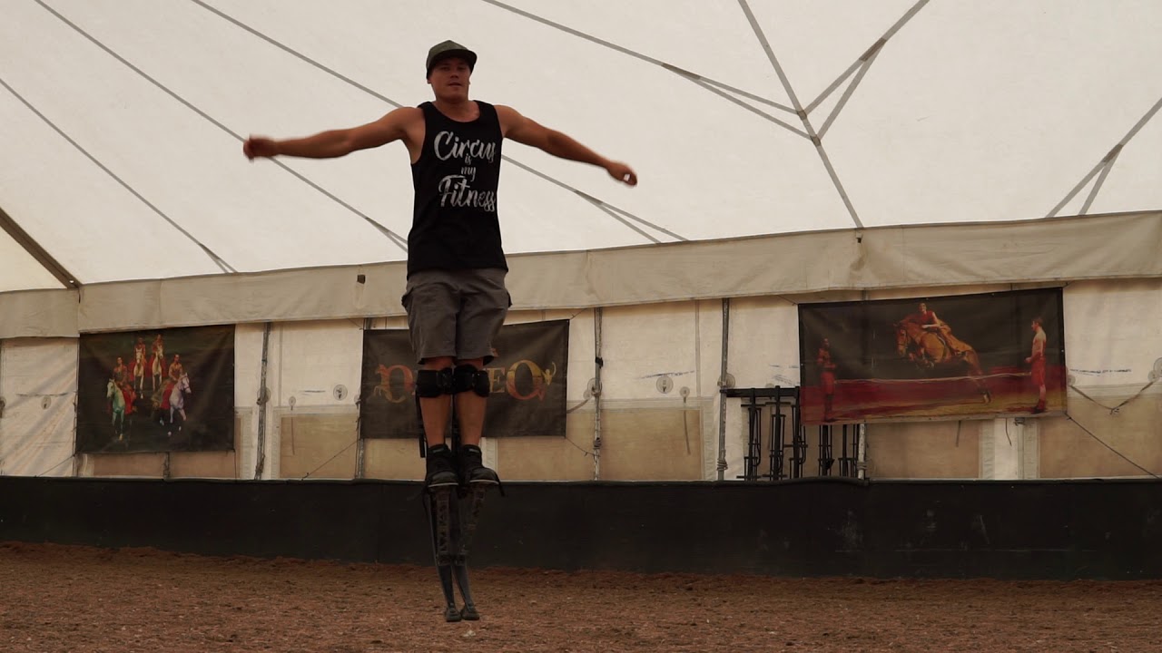 stradles close stilts