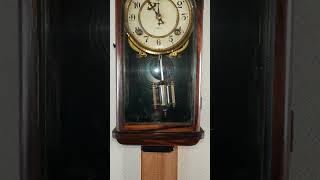 S.mizu 黒柿スリゲル小角丸ゼンマイ振り子時計 - YouTube