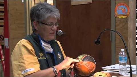 Dixie Biggs Demonstrates Relief Carving for Woodtu...