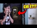 INSEGUITI DA UNA BAMBINA IN UNA SCUOLA ABBANDONATA..