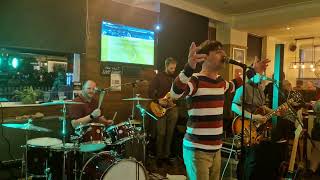 Itchycoo Park Small Faces Cover - Multitones Live Uk - Psychedelic 60S Classic