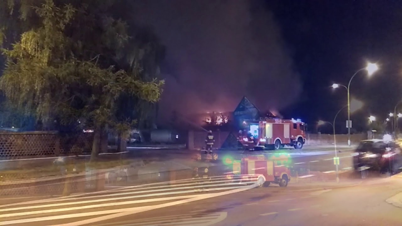 Pożar starej cegielni Mielec ul. Wojsławska - alarmowo