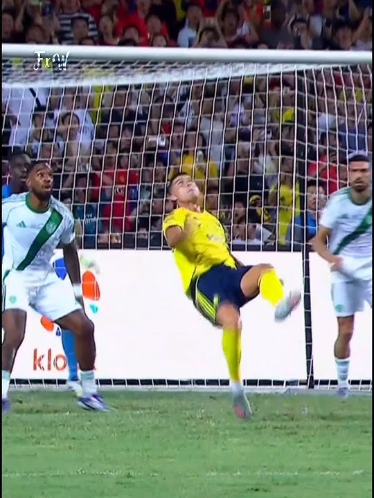 Ronaldo Bicycle Kick   Player Reaction🥶🤯