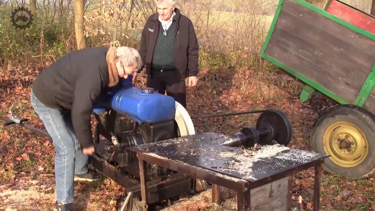 Silnik S-320 i łuparka - rębak - świder do drewna