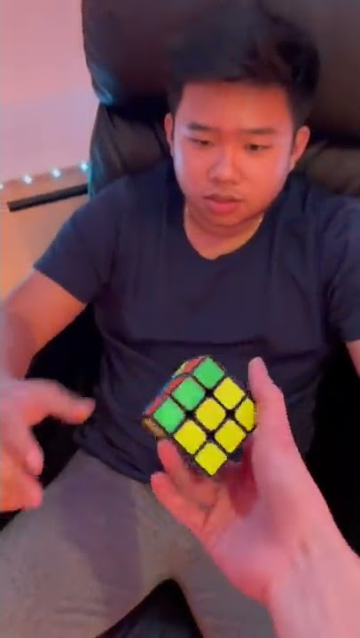 Can you solve a 2 move Rubik’s cube scramble? 🤔