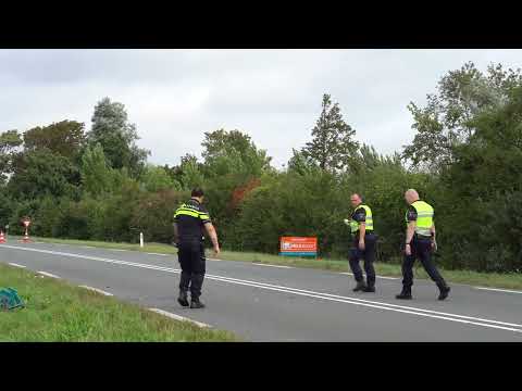 Castricum: Meisje zwaargewond na ongeval bij N203.