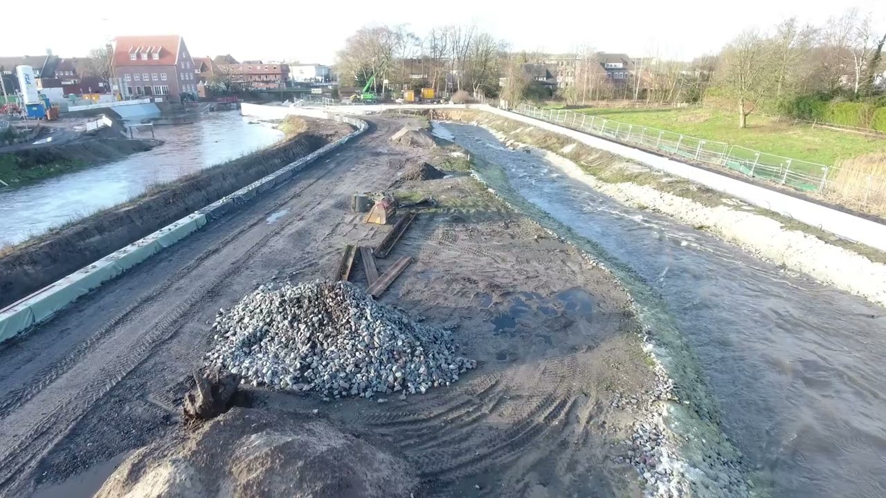 Überschwemmung an der Berkel Baustelle in Stadtlohn.
