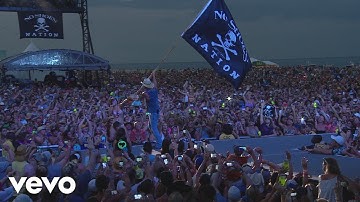 Kenny Chesney - Pirate Flag (Live)