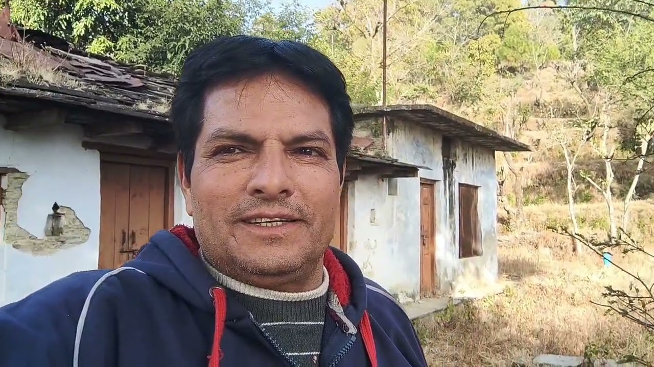  काफी पुराना घर आज खाली पड़े हुए हैं