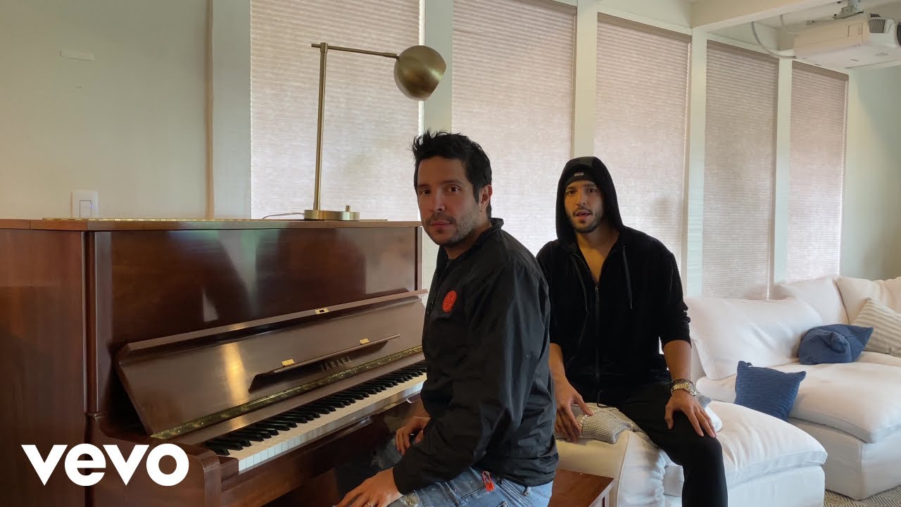 Cali Y El Dandee - La Estrategia (Radio Disney Separados Pero Juntos)