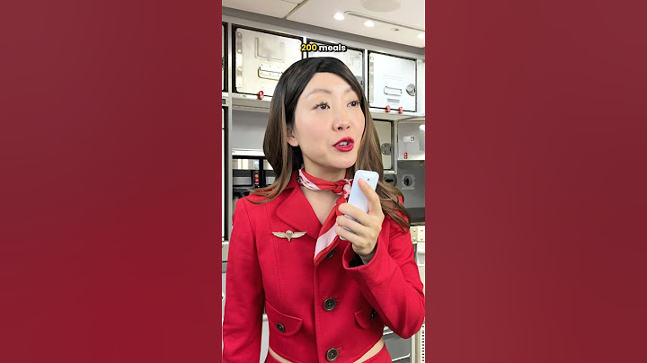 Flight attendant solves meal shortage problem with this clever hack 😂