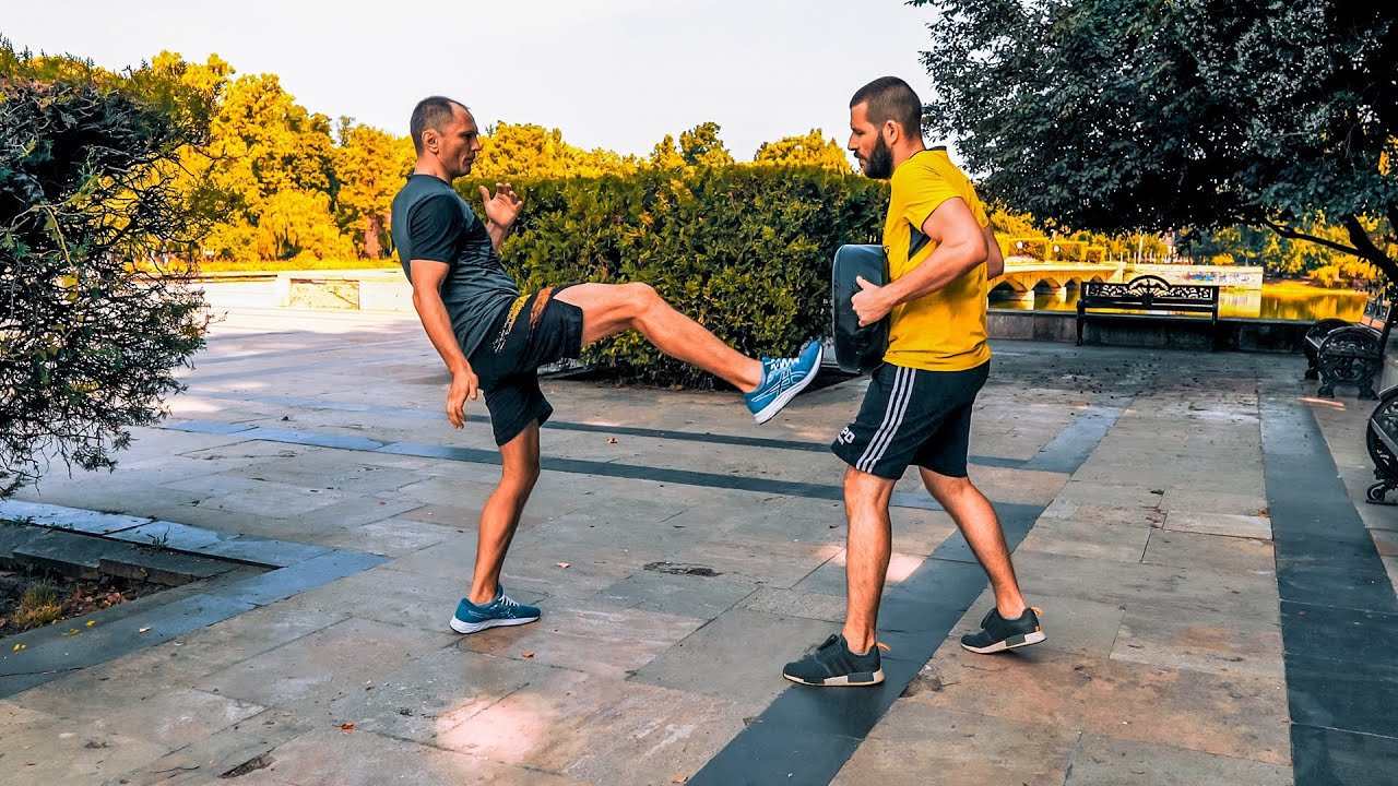 Tehnica de lovire cu piciorul MAE GERI (Front Kick) Lecția 6 - Kickboxing pentru începători