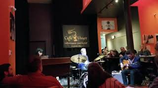 FUNKY GIRL・Akiko-Hamilton-Dechter at Caffe Vivace, Cincinnati, Ohio by Akiko Tsuruga 985 views 4 years ago 5 minutes, 58 seconds