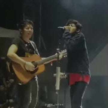 Story WhatsApp lagu Noah Keren , cover sama penonton , Dan Mungkin Bila Nanti