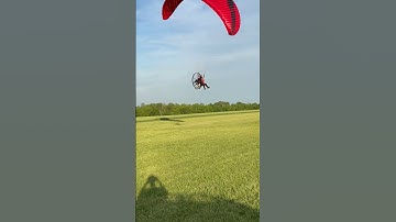 LOW Pass at new LZ #PPG #flying #spring