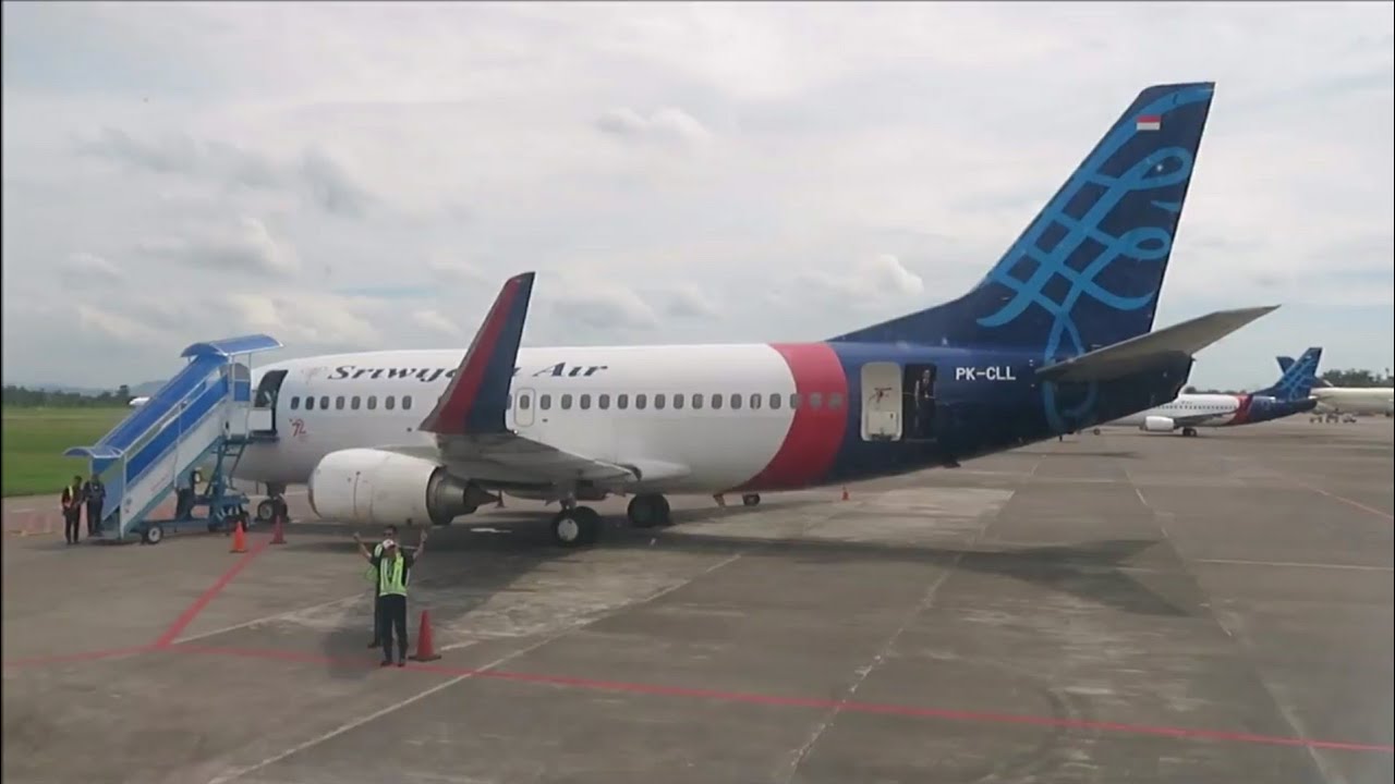 Pengalaman Terbang Dengan Sriwijaya Air Sorong - Makassar Pesawat Boeing 737-300