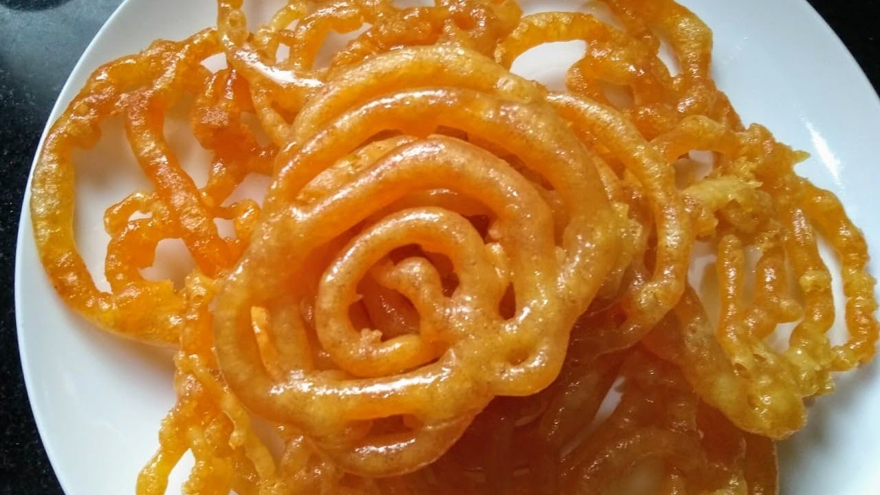 GUD JALEBI IN 15 MINUTES | JAGGERY JALEBI IN 15 MINUTES | INSTANT JALEBI | JALEBI RECIPE | JALEBI | Indian Mom