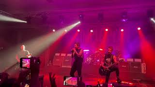 Download Lagu Addicted | Simple Plan Live in Davao 2023 MP3