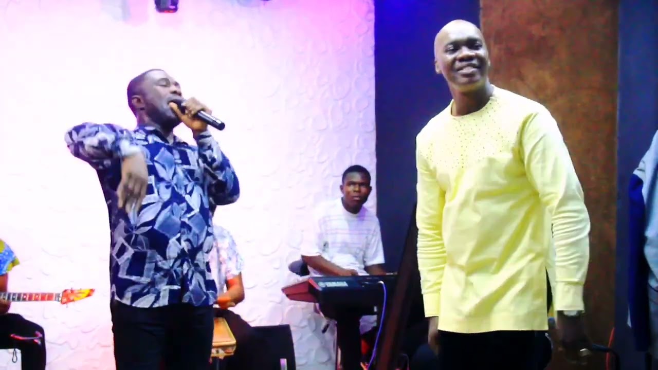 Abraham Edozie on Nwangbenta Live performance