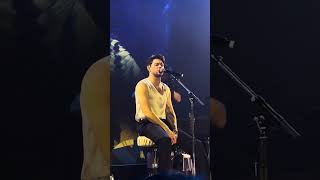Niall Horan - Put a little love on me live in Paris Zenith 08.03.24 Resimi