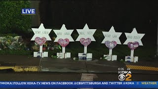 Memorial Outside Pittsburgh Synagogue Grows As Community Mourns Victims