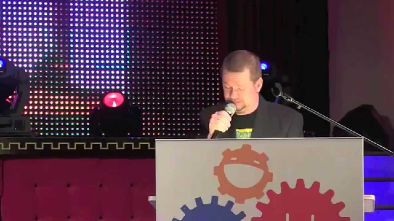 Risto K Järvinen roastaa Teuvo Hakkaraista