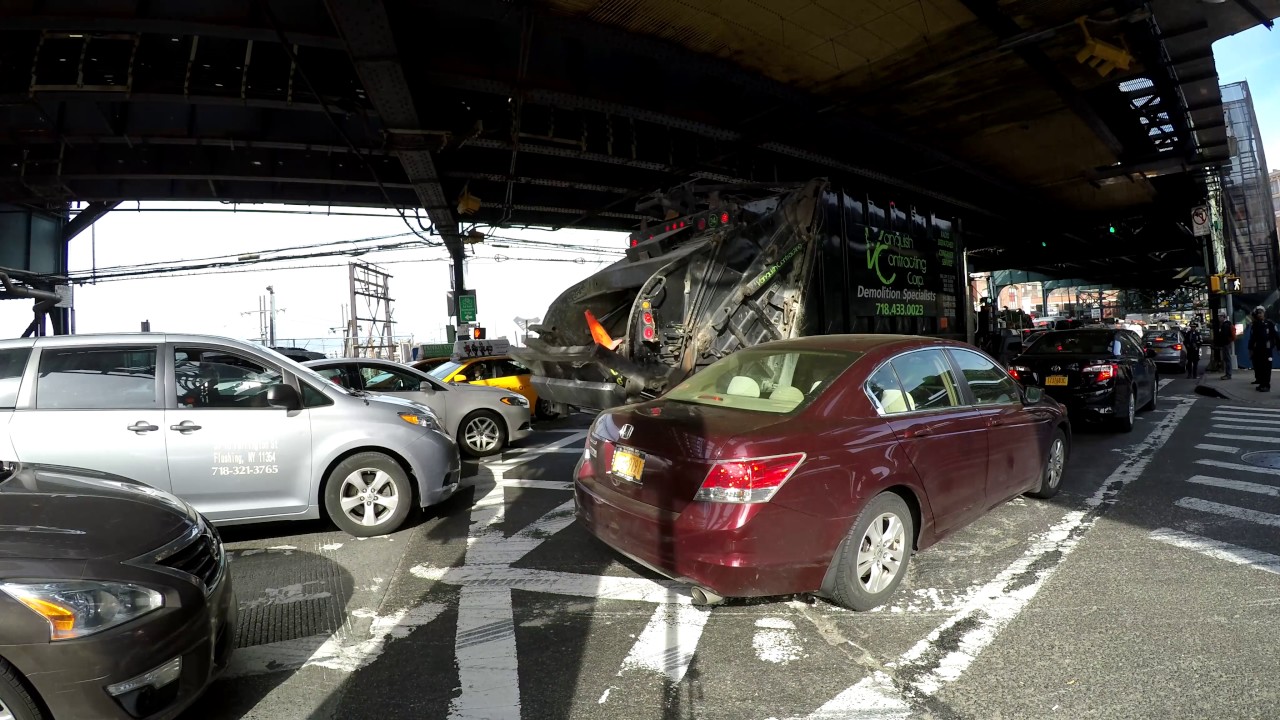 ⁴ᴷ NYC Traffic Timelapse Blocking The Box / Gridlock