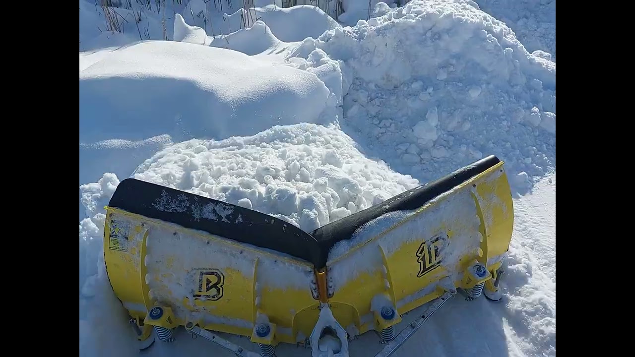 Iron Baltic 1800 G2 V-plow at work