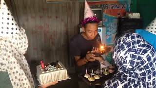 Hari Paling Bahagia Penuh Canda Tawa