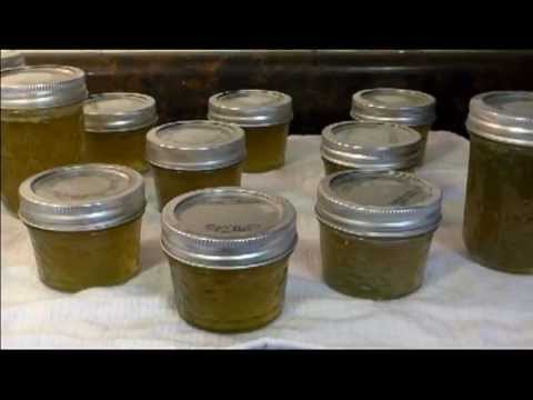 CANNING JALAPENO JELLY -- HOMEMADE