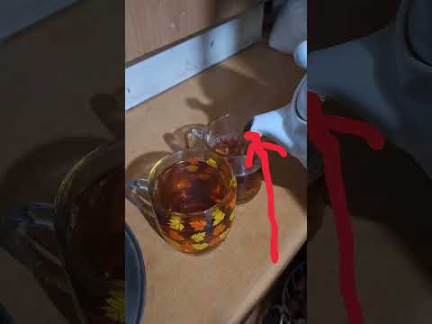 چای خوشرنگ تو لیوان گل گلی وام دمی رب بسیار خوشمزه حتما ببینید لایک و سابسکرایب یادتون نره شعر