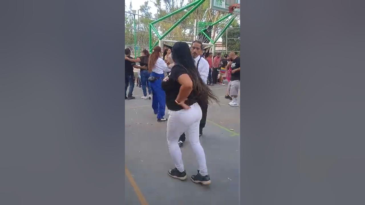 Él Pachuco que bien bailando con Mireya dél clud cumbia estar un tema Él Pachuco que bien bailando con Mireya dél clud cumbia estar un tema