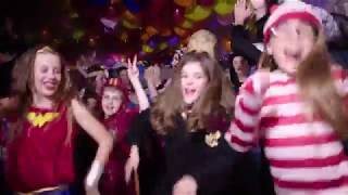 Getcha Gearon Costume Store - Commercial