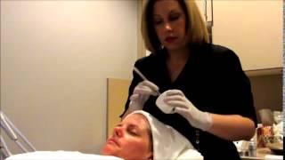 Full Image O2 Lift with Dermaplaning Guide