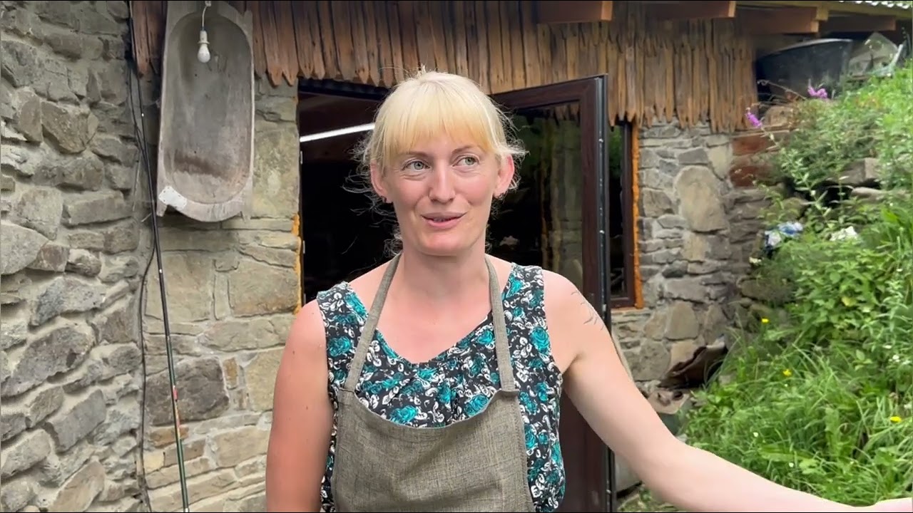 Успішний бізнес із старої хати. В гості до Марічки. Жити в горах. Село Лумшори, Закарпаття