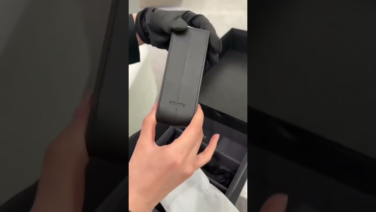 Can Luxury Be Held? VERTU SIGNATURE First-Person Unboxing