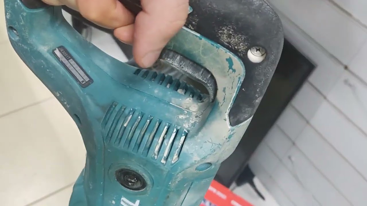пила сабельная Makita JR3051TK